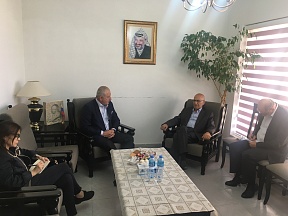 اجتماع مع مستشار الرئيس الفلسطيني للشؤون الخارجية والعلاقات الدولية الدكتور نبيل شعث