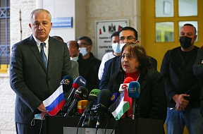 Palestine receives first 10,000 doses of Russia's Sputnik V vaccine Palestine receives first 10,000 doses of Russia's Sputnik V vaccine