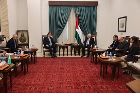 حول لقاء الممثل الخاص لوزير الخارجية لروسيا الاتحادية حول التسوية في الشرق الأوسط السفير فلاديمير سافرونكوف مع رئيس دولة فلسطين محمود عباس